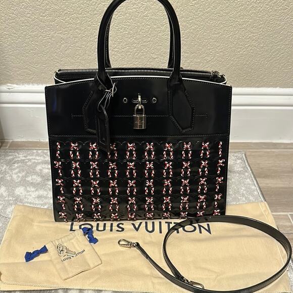 Louis Vuitton City Steamer - Picture 1 of 12
